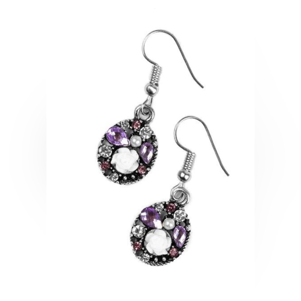 Pretty Perennial Earrings 🌸